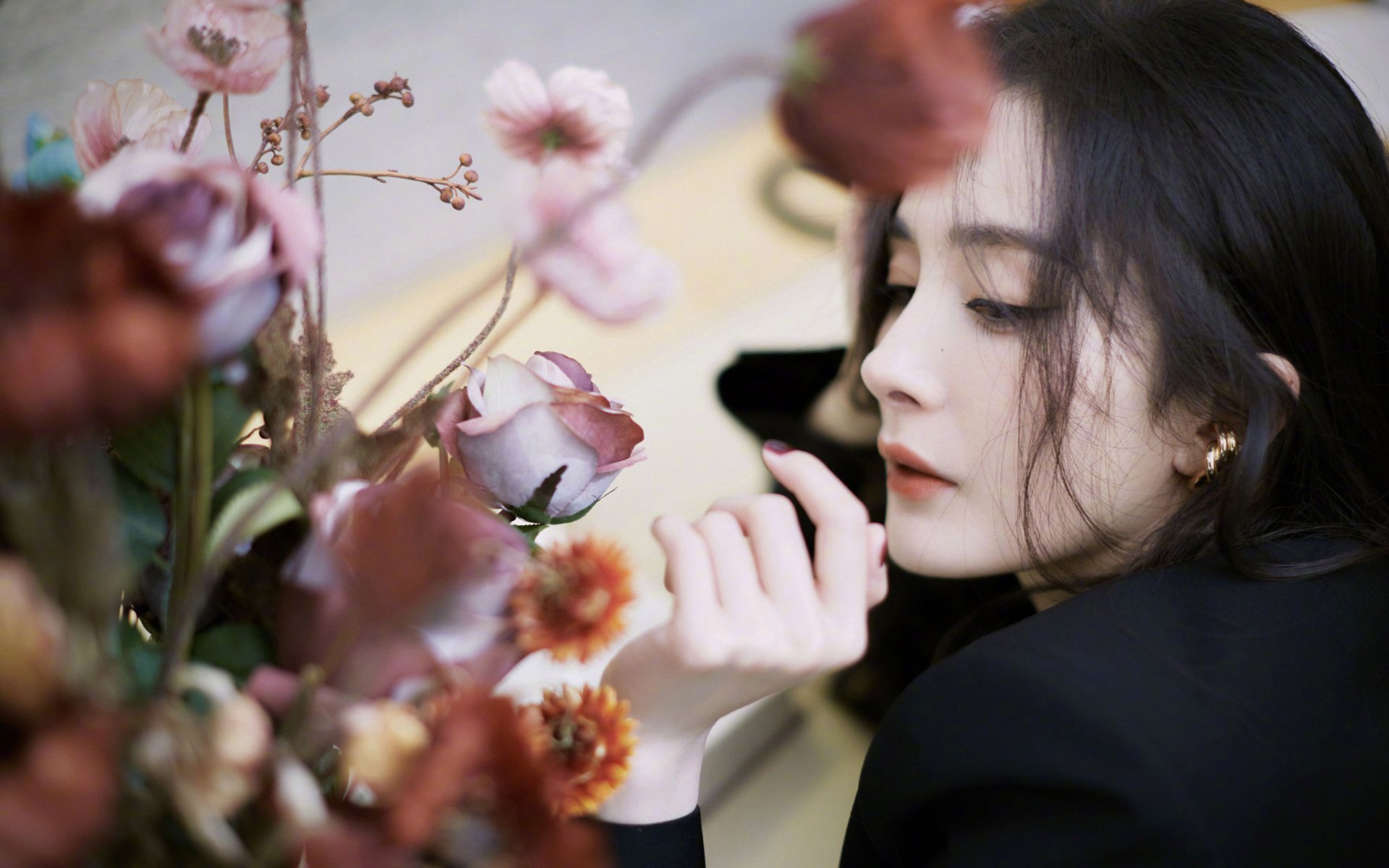 曼城头号射手阿圭罗蝉联英超金靴,赛季表现抢眼,阿圭罗是曼城队长吗