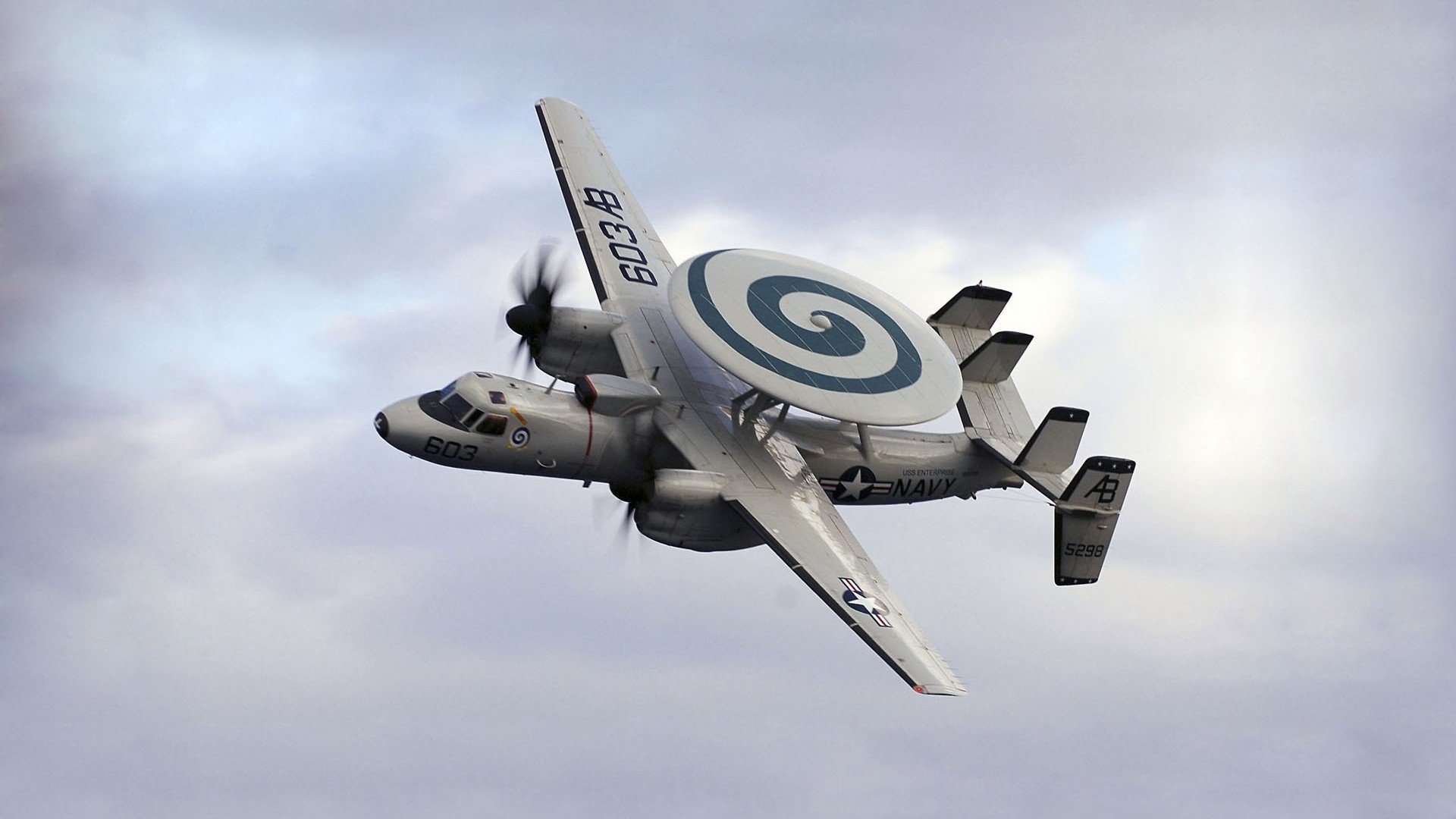 朗斯主场试图破门却不利踢皮,球队进攻乏力,朗斯球队实力怎么样