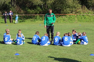 开云官方网页登录-国足比赛失误前战术布置追踪分析，国足总结失败 低估对手