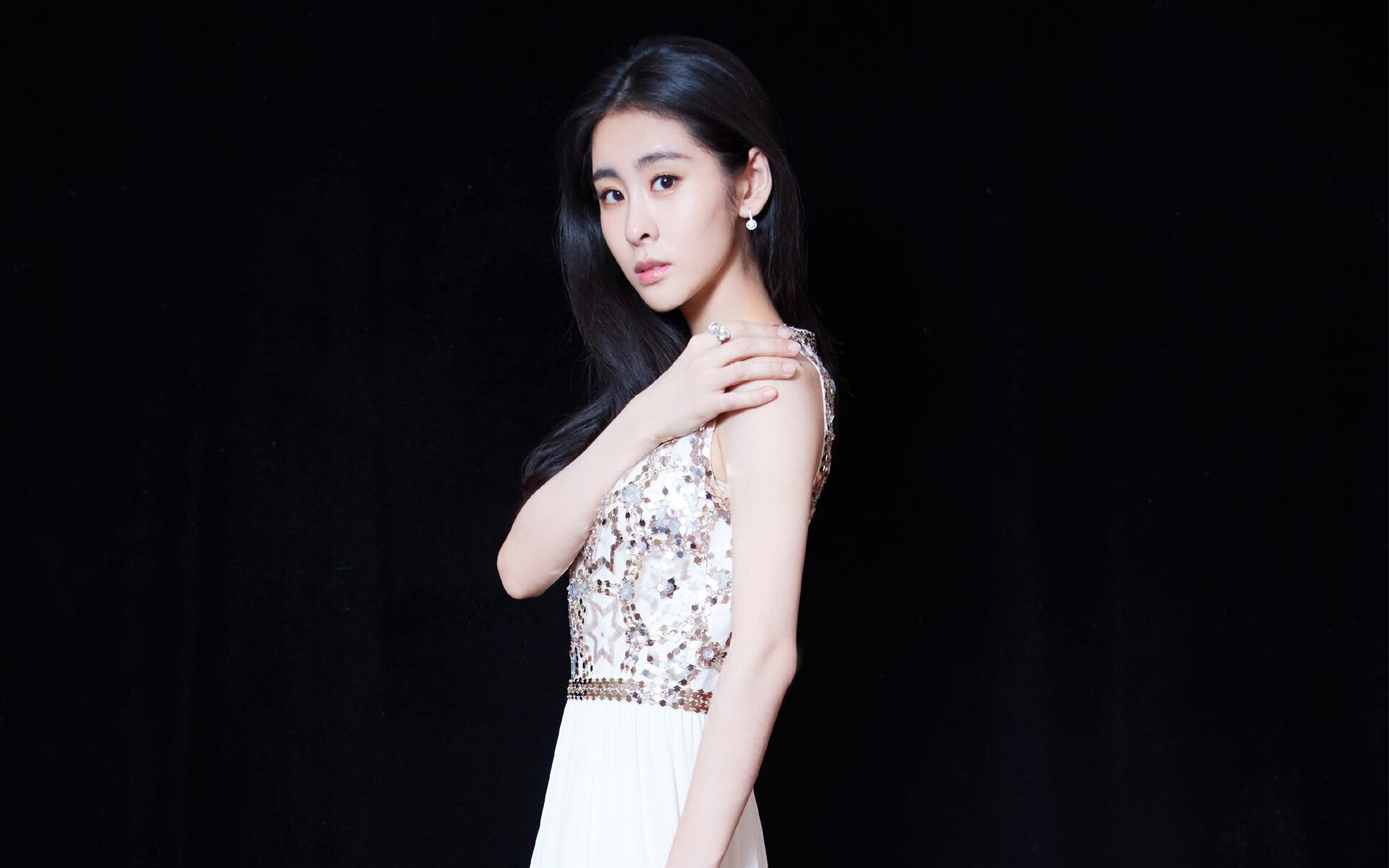 “沙滩手球激战正酣,2025世界运动会天府新区热闹非凡”