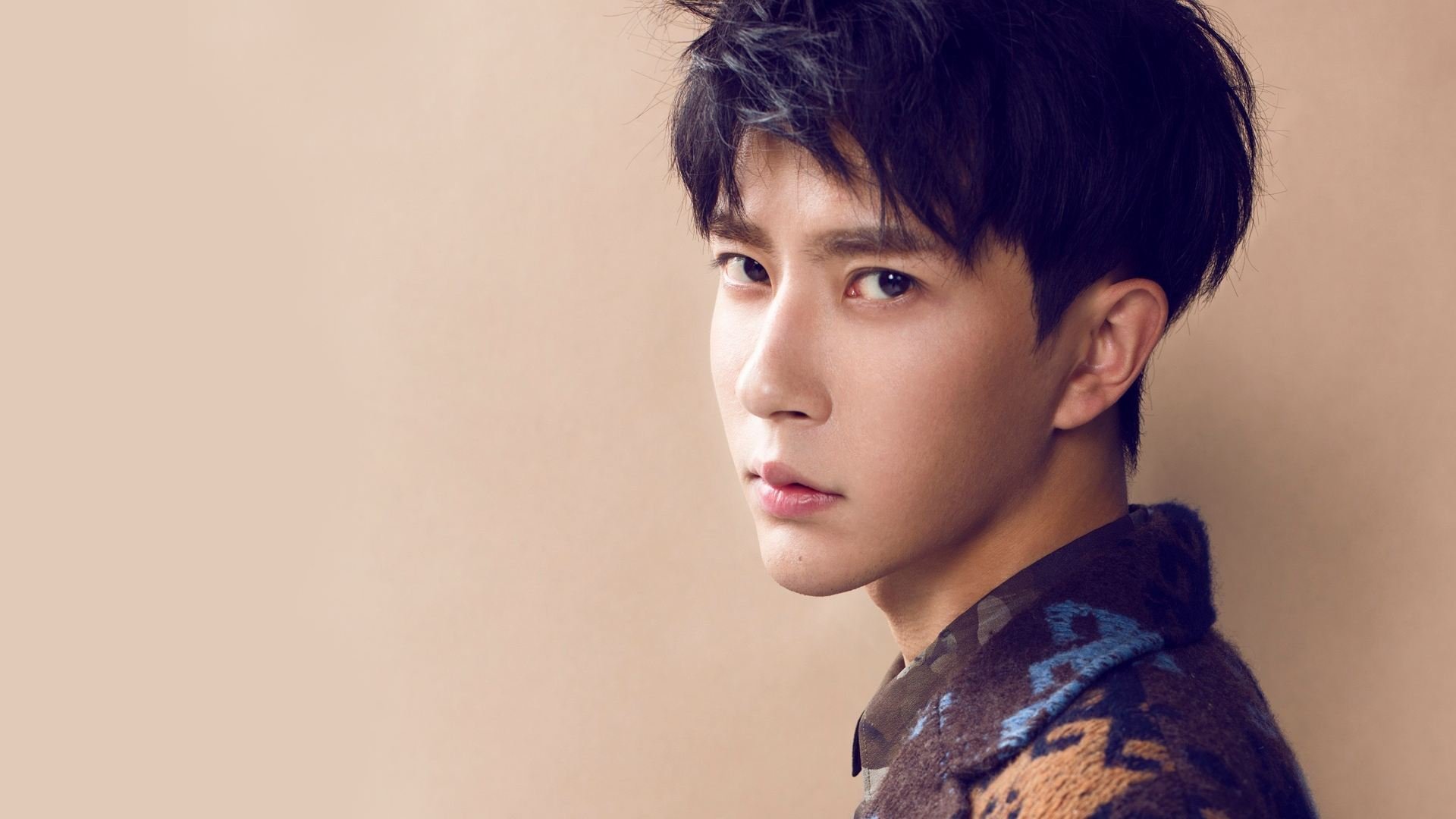 kaiyun.com-安东·李恩：凭借强大的中场控制力，他成为全黑队的进攻核心，安东内利什么水平